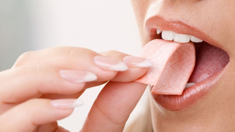 Does Chewing Gum Really Clean Your Mouth?